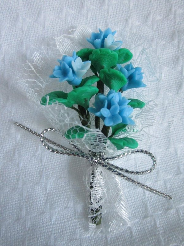 Blumenstrauß, gebunden, blau