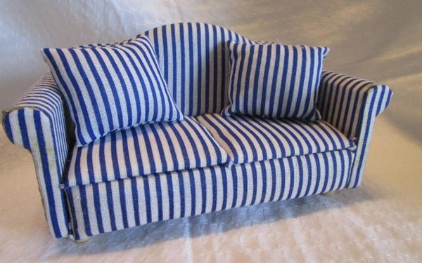 Couch, blau - weiß gestreift, schmal