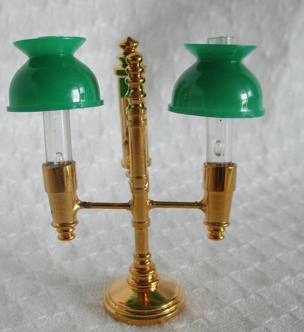 Lampe / Leuchte, 2-armig, grün
